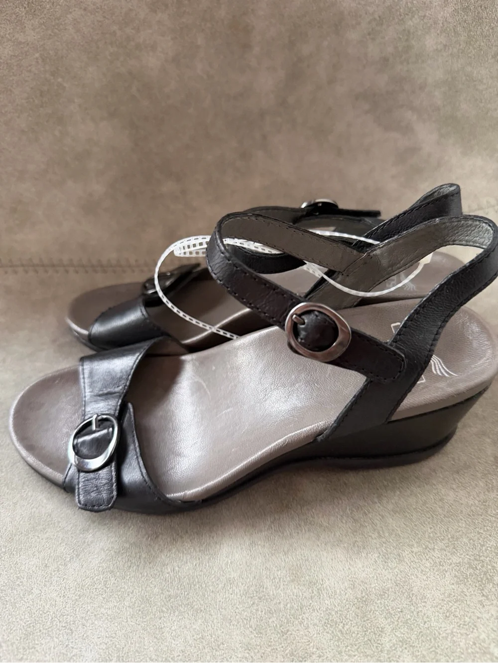 NWT Dansko Arielle Glazed Leather Kid Black Leather Wedge Sandals Comfort Shoes